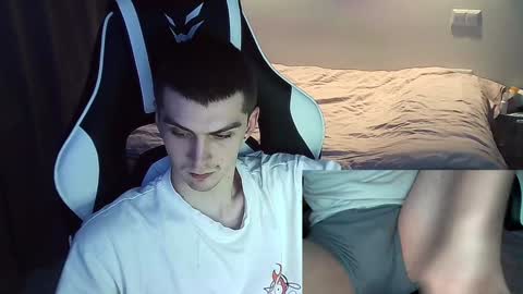 Snapshot of ice_raf chatting on 01.19.25 MAX online show from 01.19.25