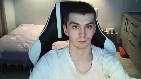 Snapshot of ice_raf chatting on 01.25.25 MAX online show from 01.25.25