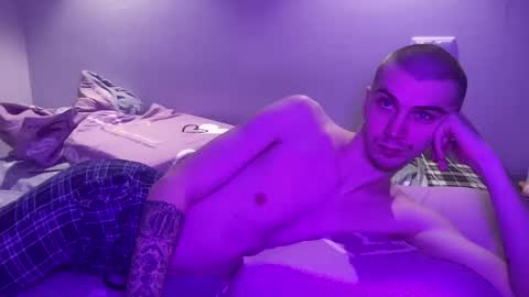 Snapshot of ice_raf chatting on 02.01.25 MAX online show from 02.01.25