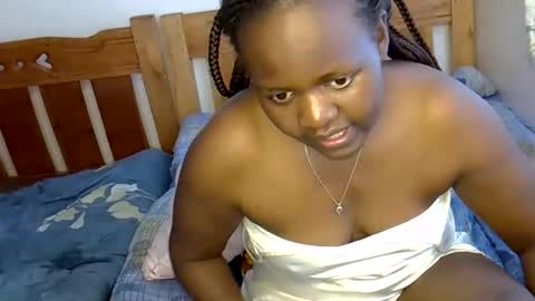 Snapshot of icee_girly chatting on 04.04.26 FED online show from 04.04.26