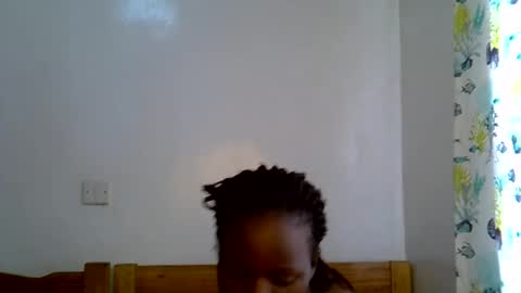 Snapshot of icee_girly chatting on 04.05.26 FED online show from 04.05.26