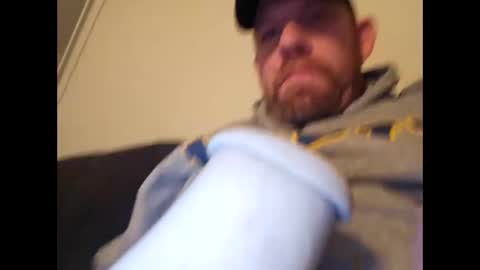 Snapshot of iceman198242 chatting on 01.08.25 iceman198242 online show from 01.08.25