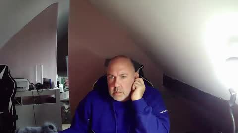 Snapshot of iceoli123 chatting on 10.22.25 iceoli123 online show from 10.22.25