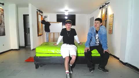 THOMAS AND DAMIAND online show from 11.18.25