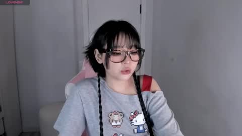 Hitomi   online show from 02.17.26