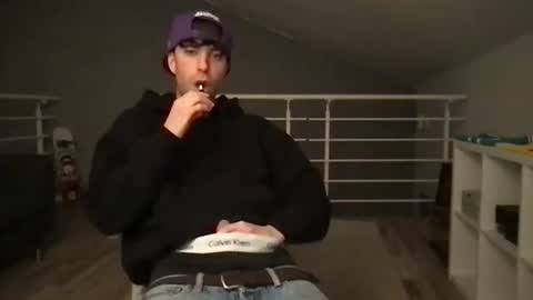 Snapshot of icyninesix chatting on 01.31.25 icyninesix online show from 01.31.25