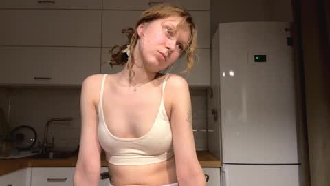 Sarah online show from 04.04.26