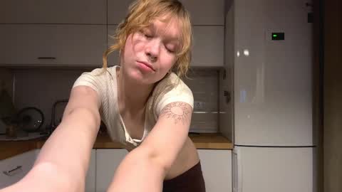 Sarah online show from 04.08.26