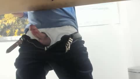 idfunguy2023 online show from 12.17.25