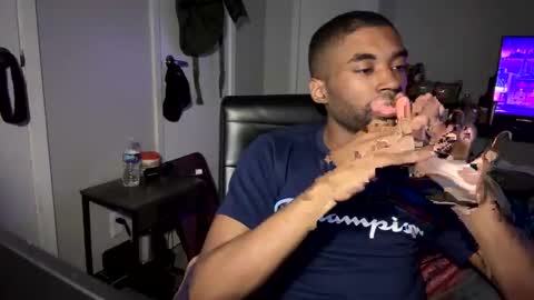 UNO online show from 12.30.24