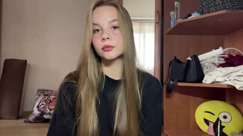 Snapshot of ieshacaddy chatting on 07.25.26 Katerina online show from 07.25.26