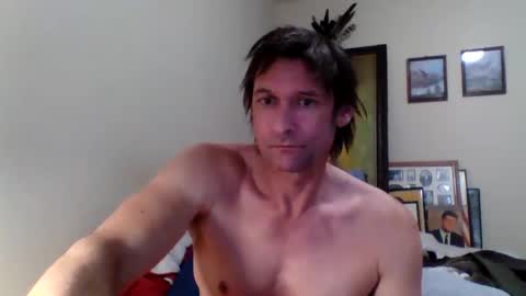 Snapshot of ifoundthegspot chatting on 01.01.25 Darthmark420 online show from 01.01.25
