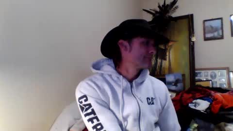 Snapshot of ifoundthegspot chatting on 02.02.25 Darthmark420 online show from 02.02.25
