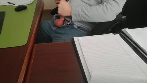 Snapshot of ifuk1stdate chatting on 02.24.25 Hung office Stud online show from 02.24.25