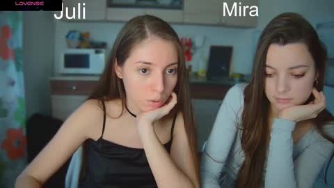Snapshot of ihavepaws33 chatting on 03.01.25 Julia and Mira online show from 03.01.25