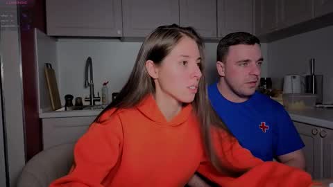 Snapshot of ihavepaws33 chatting on 12.01.25 Julia and Mira online show from 12.01.25