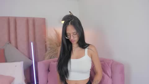 iim_emma online show from 10.15.25