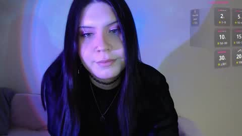 Snapshot of iintimate_flesh chatting on 12.20.25 Vella online show from 12.20.25