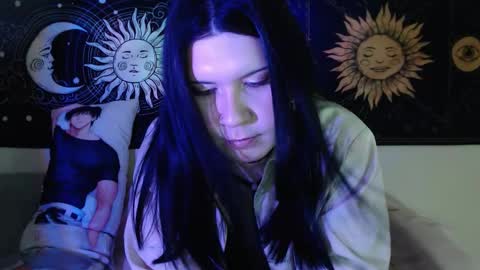 Snapshot of iintimate_flesh chatting on 02.25.26 Vella online show from 02.25.26