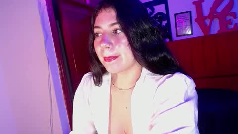 ilayra_smith online show from 11.25.25