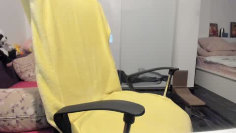 Bamby online show from 12.14.24