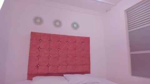 Snapshot of iliy_pervertedx chatting on 04.11.26 LILY online show from 04.11.26