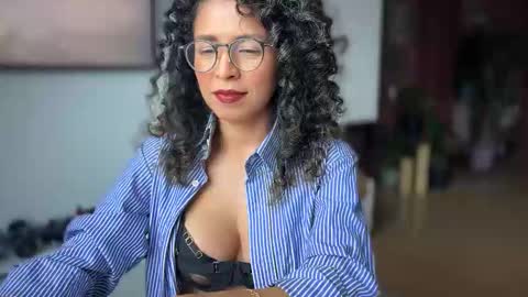 Kloe online show from 10.11.25