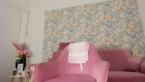 Snapshot of illegal_lorry chatting on 11.29.25 illegal_lorry online show from 11.29.25