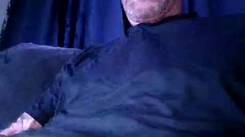 illrububuallday24 online show from 10.27.25