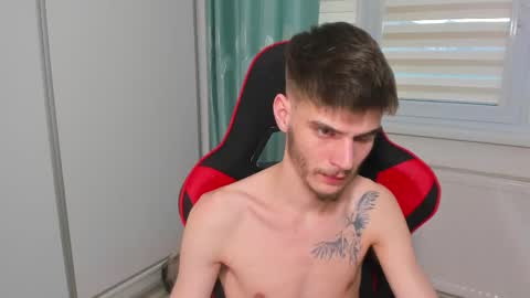 Snapshot of illusions888 chatting on 03.10.25 D-Illusion online show from 03.10.25