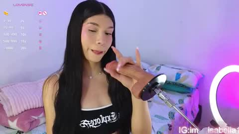 Snapshot of im__isabella chatting on 10.22.25 Isa Vasquez online show from 10.22.25