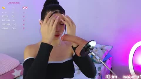 Snapshot of im__isabella chatting on 10.28.25 Isa Vasquez online show from 10.28.25