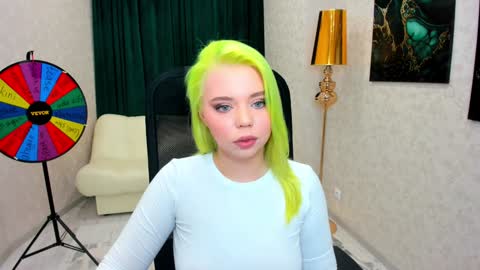 Roxy online show from 01.13.25