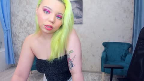 Roxy online show from 02.06.25