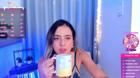 Snapshot of im_antonia chatting on 01.02.25 LUCY online show from 01.02.25