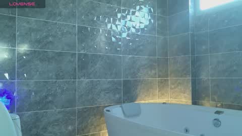 aurora online show from 12.15.25