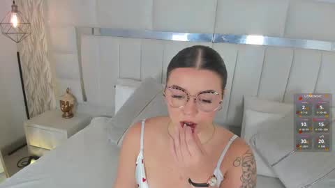 DAHLIA online show from 10.25.25