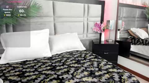 Snapshot of im_gaia chatting on 01.22.25 Im Gaia online show from 01.22.25