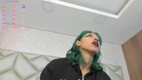 Snapshot of im_gaia chatting on 09.13.25 Im Gaia online show from 09.13.25