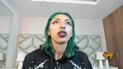 Snapshot of im_gaia chatting on 09.22.25 Im Gaia online show from 09.22.25