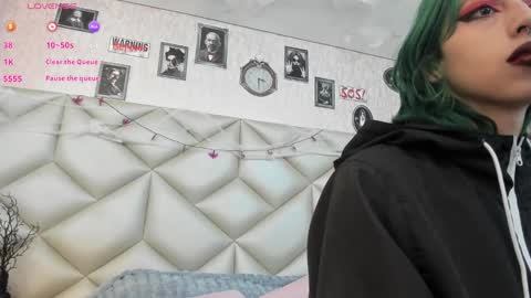 Snapshot of im_gaia chatting on 10.26.25 Im Gaia online show from 10.26.25