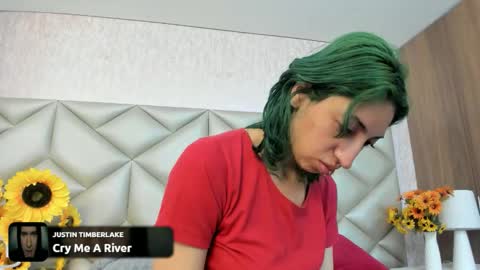 Snapshot of im_gaia chatting on 11.13.25 Im Gaia online show from 11.13.25