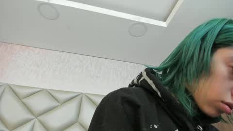 Snapshot of im_gaia chatting on 11.22.25 Im Gaia online show from 11.22.25