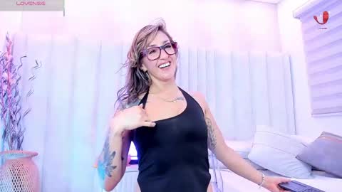 Helina online show from 05.11.26