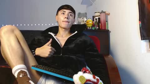 Snapshot of im_juanda chatting on 12.17.24 im_juanda online show from 12.17.24