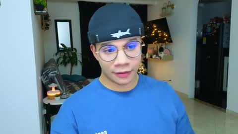 Snapshot of im_marco chatting on 11.26.25 Marco online show from 11.26.25