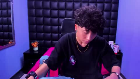 Snapshot of im_mathias chatting on 10.25.25 mathias online show from 10.25.25