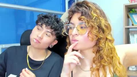 Snapshot of im_mathias chatting on 11.05.25 mathias online show from 11.05.25