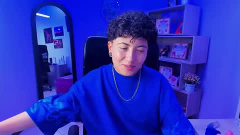 Snapshot of im_mathias chatting on 11.20.25 mathias online show from 11.20.25