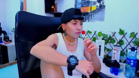 Snapshot of im_mathias chatting on 11.23.25 mathias online show from 11.23.25